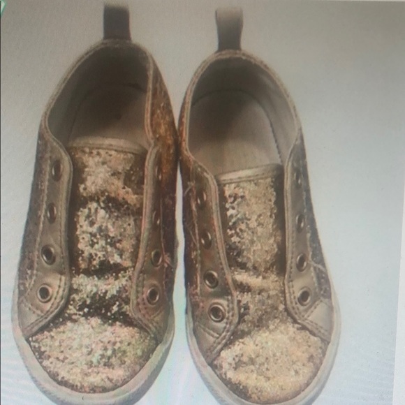 Girls Gold glitter slip on shoes. Size. 10 - Picture 2 of 2